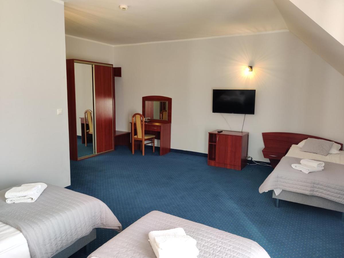 Hotel Sosnowe Zacisze Barszczewo à Choroszcz Extérieur photo