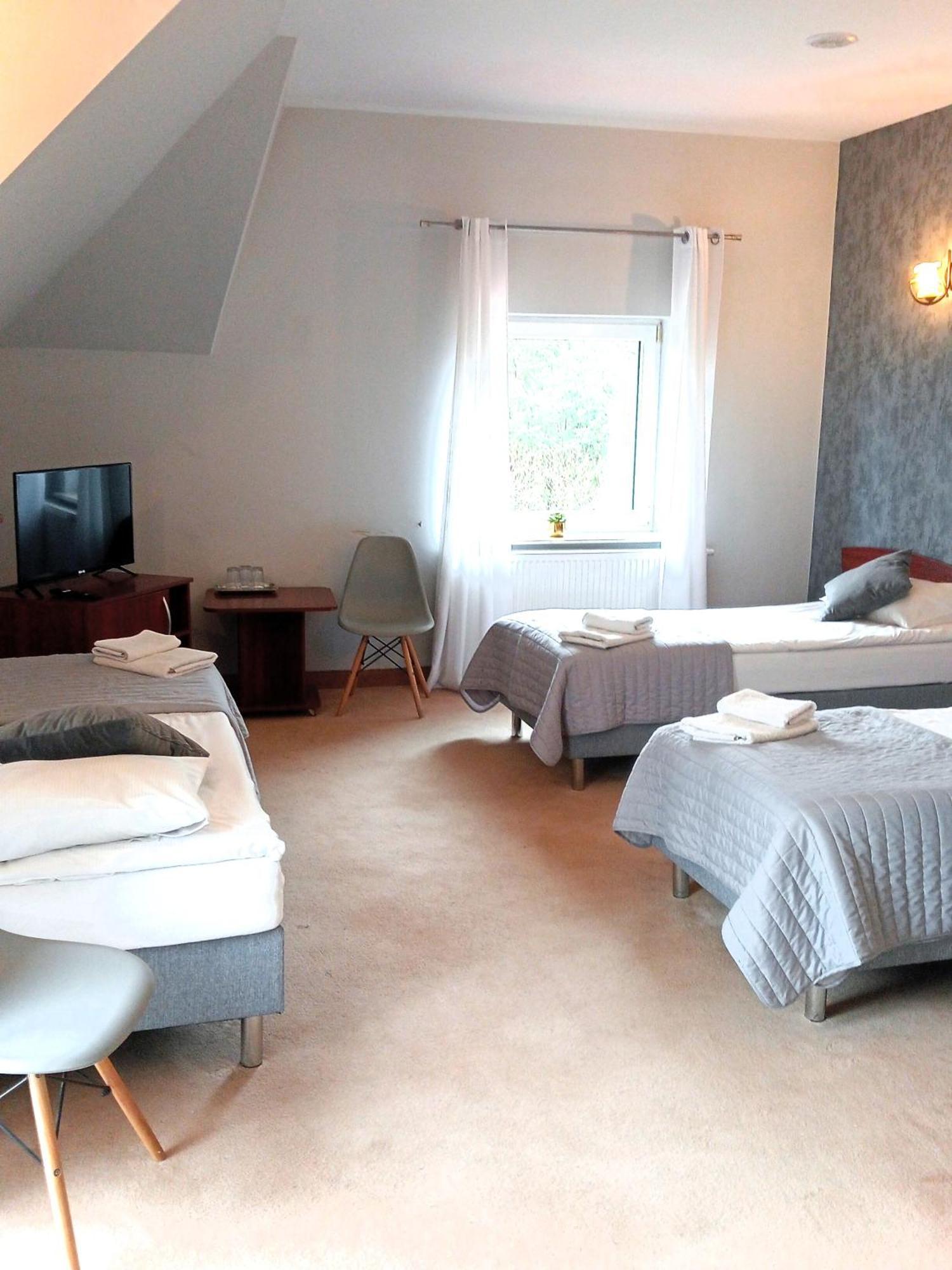 Hotel Sosnowe Zacisze Barszczewo à Choroszcz Extérieur photo