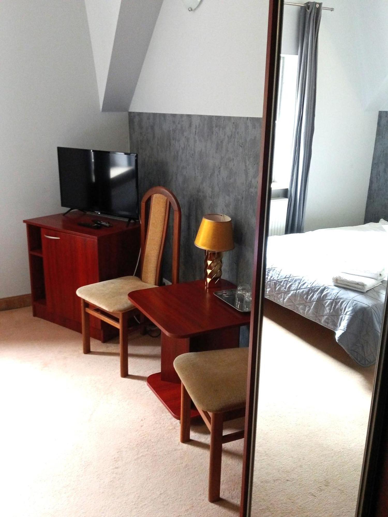 Hotel Sosnowe Zacisze Barszczewo à Choroszcz Extérieur photo