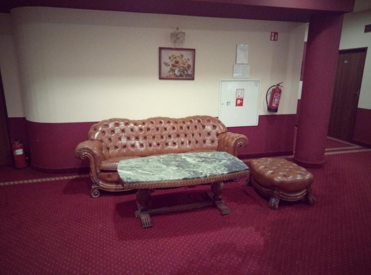 Hotel Sosnowe Zacisze Barszczewo à Choroszcz Extérieur photo