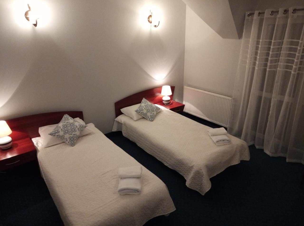Hotel Sosnowe Zacisze Barszczewo à Choroszcz Extérieur photo